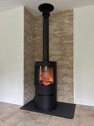 Installation d'un poêle à bois par L'agréments de l'habitat à Villefranche-sur-Cher